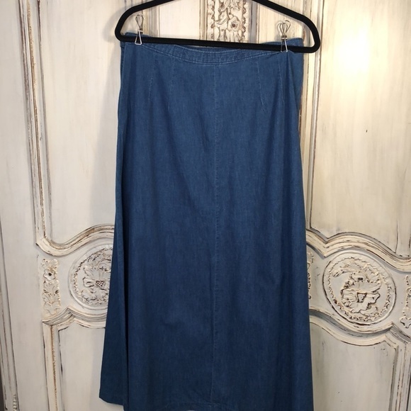 VINTAGE Essentials Style Chambray 100% Cotton Maxi Skirt Size 14 - Picture 6 of 11